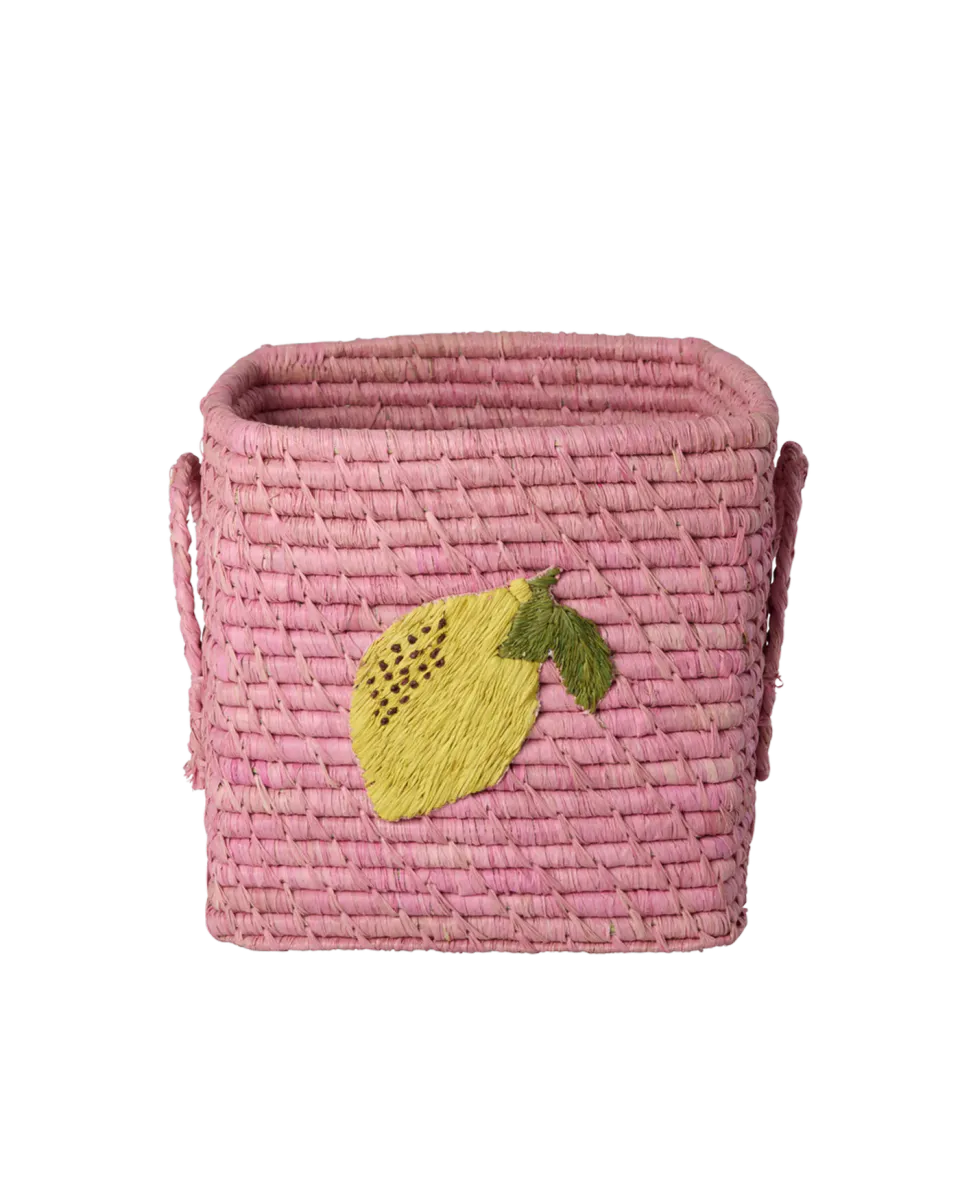 Nydelig rosa kurv med sitron – en ekte klassiker