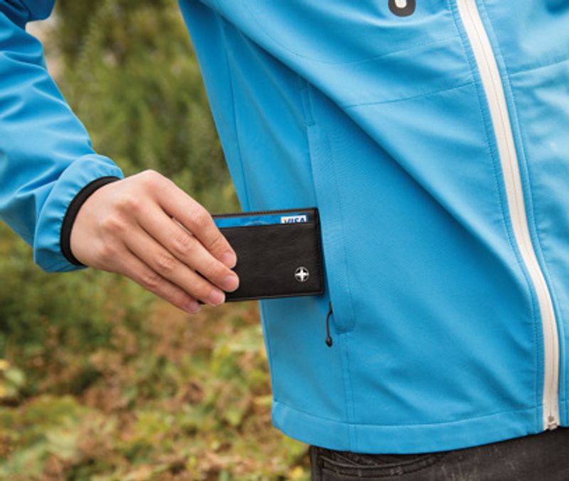 Swiss Peak RFID Anti-Skimming Kortholder – 8 kort
