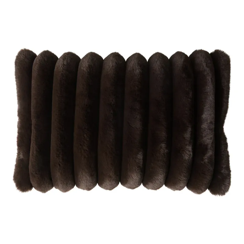 Luksuspute med fyll Liny 40x60 cm – Brown 