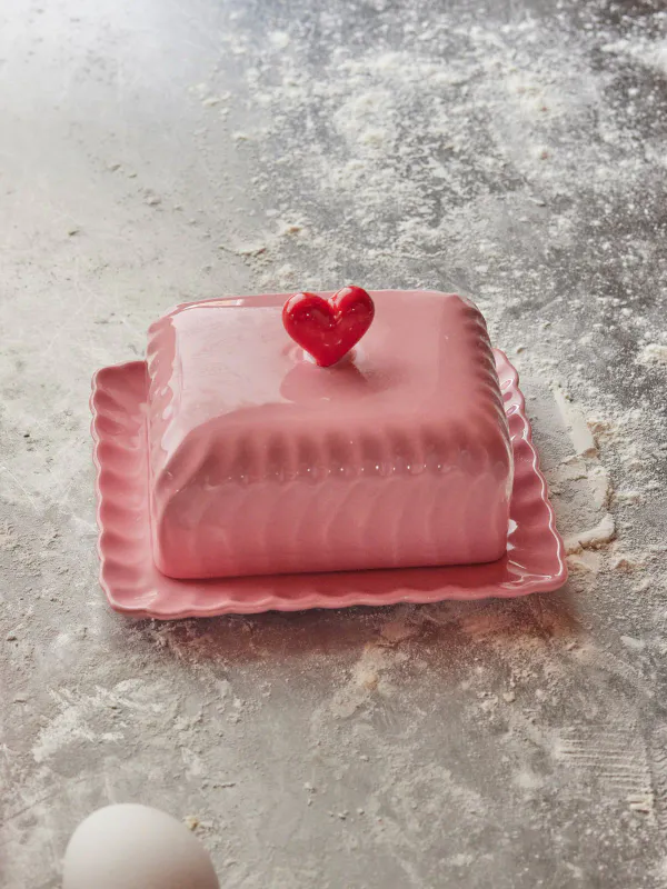 Rice smørboks i keramikk – rosa med hjerte