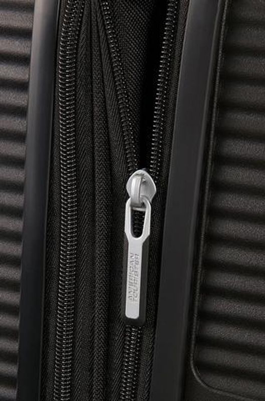 Koffert utvidbar 71-81L og 4 hjul Soundbox 