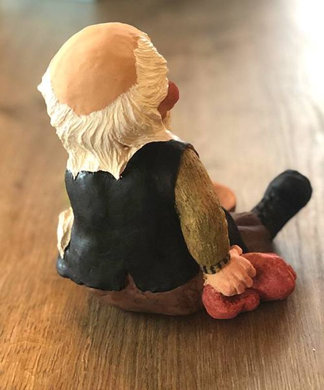 Midthun-Nisse med Grøtbolle 17 cm